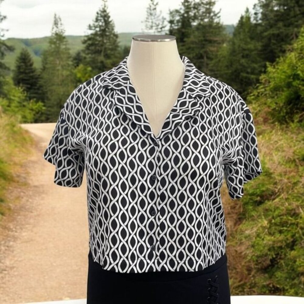 Pleione XL Geometric‎ Print Button Front Blouse Short Sleeve Collared Shirt